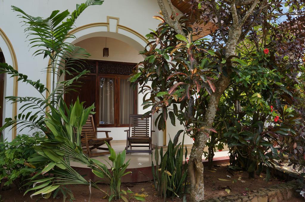 Tandem Guesthouse Хиккадува Экстерьер фото