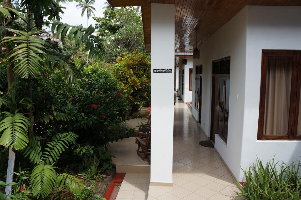 Tandem Guesthouse Хиккадува Экстерьер фото
