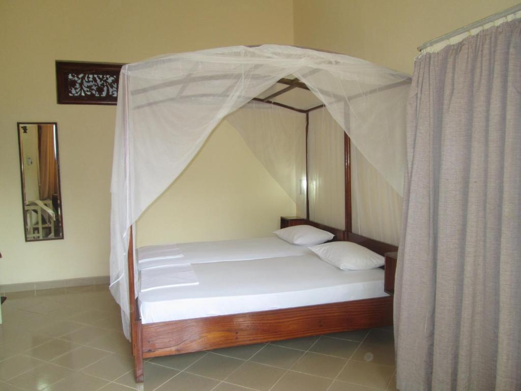 Tandem Guesthouse Хиккадува Экстерьер фото