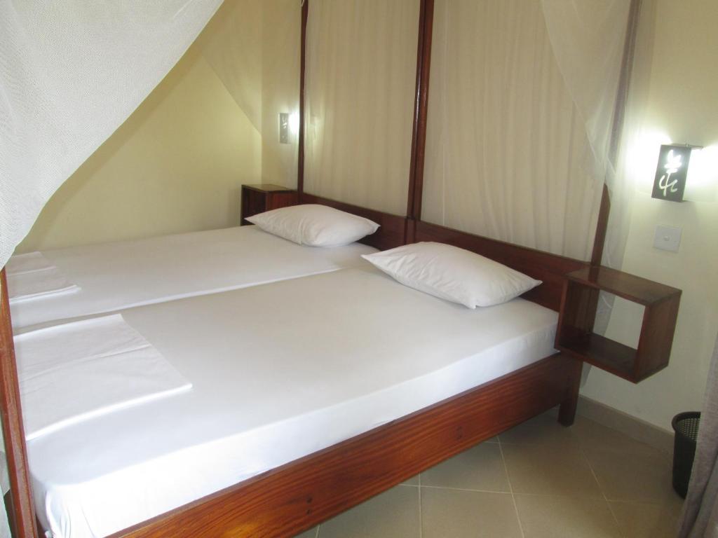 Tandem Guesthouse Хиккадува Экстерьер фото