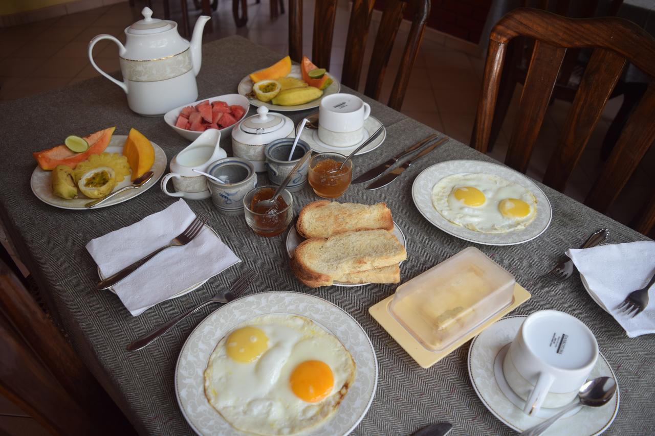 Tandem Guesthouse Хиккадува Экстерьер фото